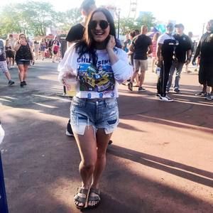 Meet your Posher, Kayla